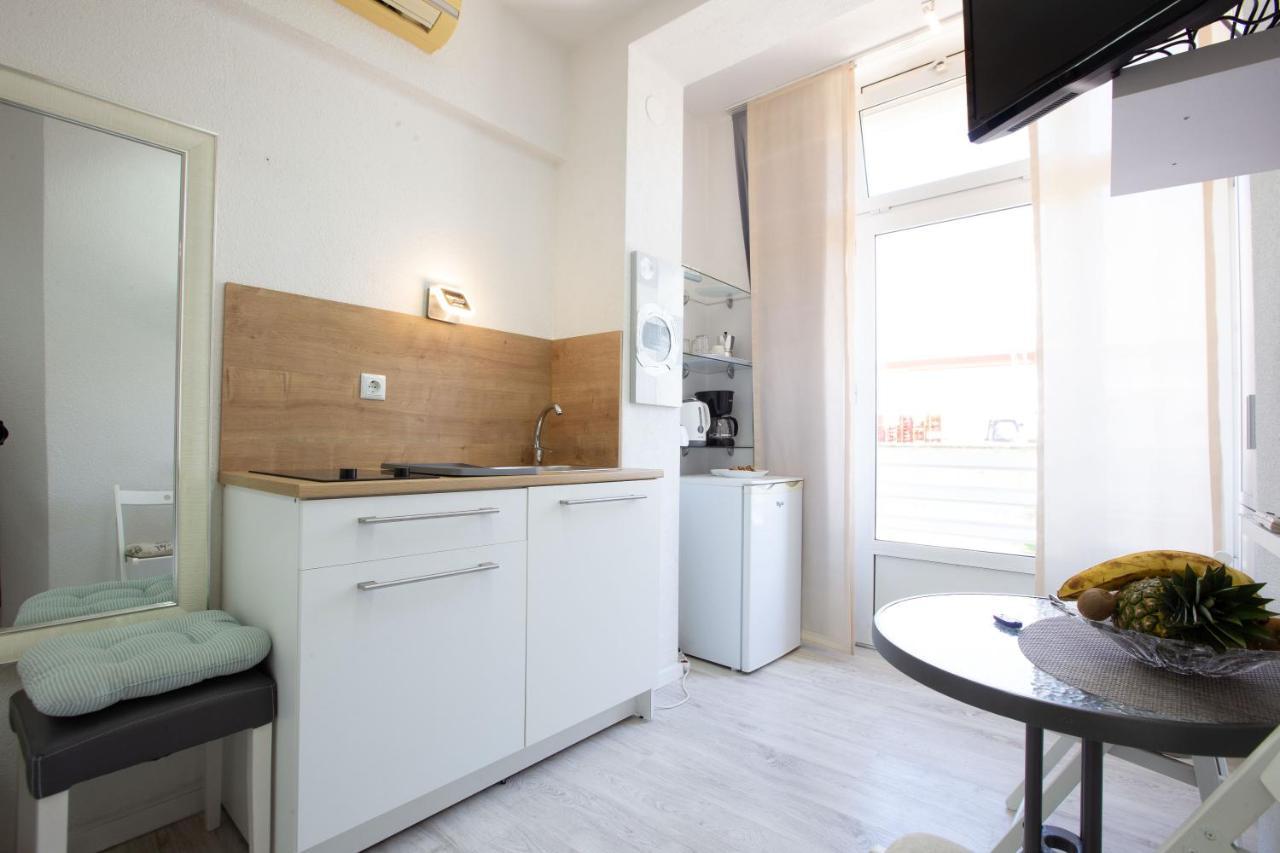 Lilly Studio Apartments Zadar Extérieur photo